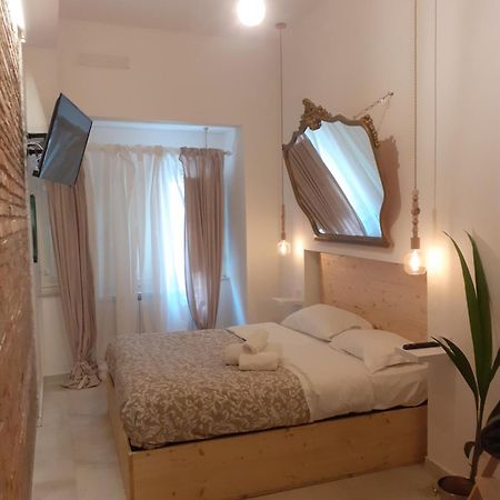 Arco Del Sacramento Casa Vacanze Benevento Værelse billede